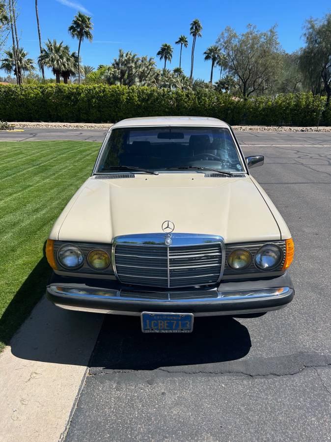 Mercedes-benz-Benz-300-diesel-1982-2