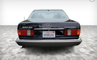 Mercedes-benz-Benz-300-sd-diesel-1985-custom-125368-9