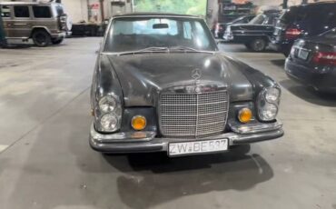 Mercedes-benz-Benz-300-sel-1971-3