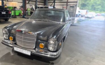 Mercedes-benz-Benz-300-sel-1971-4