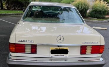 Mercedes-benz-Benz-300sd-126-diesel-1984-1