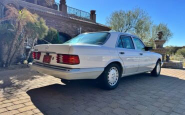 Mercedes-benz-Benz-300se-1989-white-57936-6