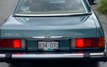 Mercedes-benz-Benz-380sl-1982-6