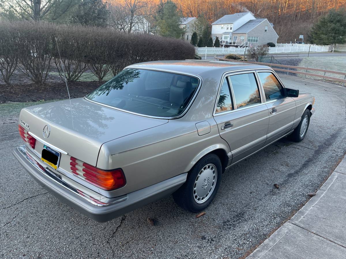 Mercedes-benz-Benz-420sel-1989-4