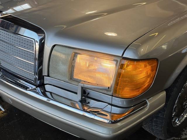 Mercedes-benz-Benz-560-sel-1987-7