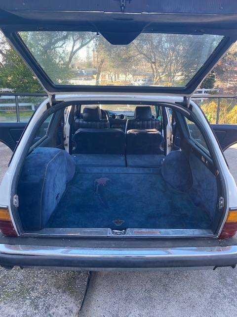 Mercedes-benz-Benz-wagon-diesel-1983-white-771241-7