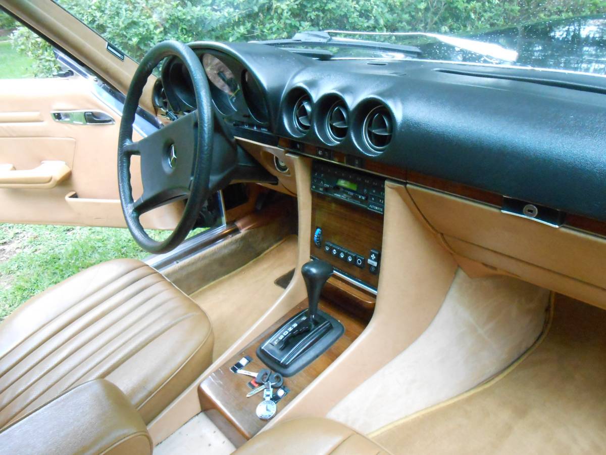 Mercedes-benz-benz-380-sl-1982-black-173809-12