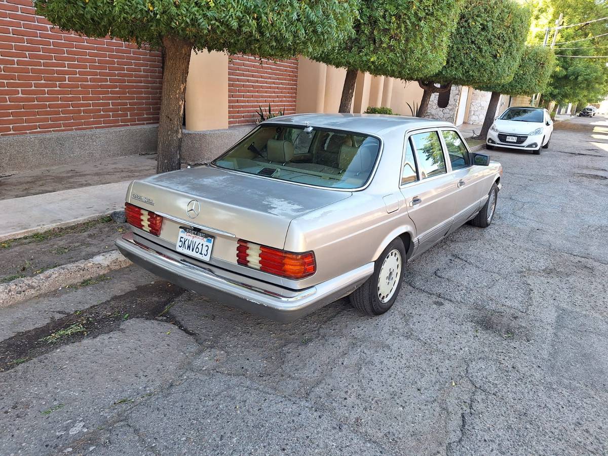 Mercedes-benz-benz-560-560sel-1987-6