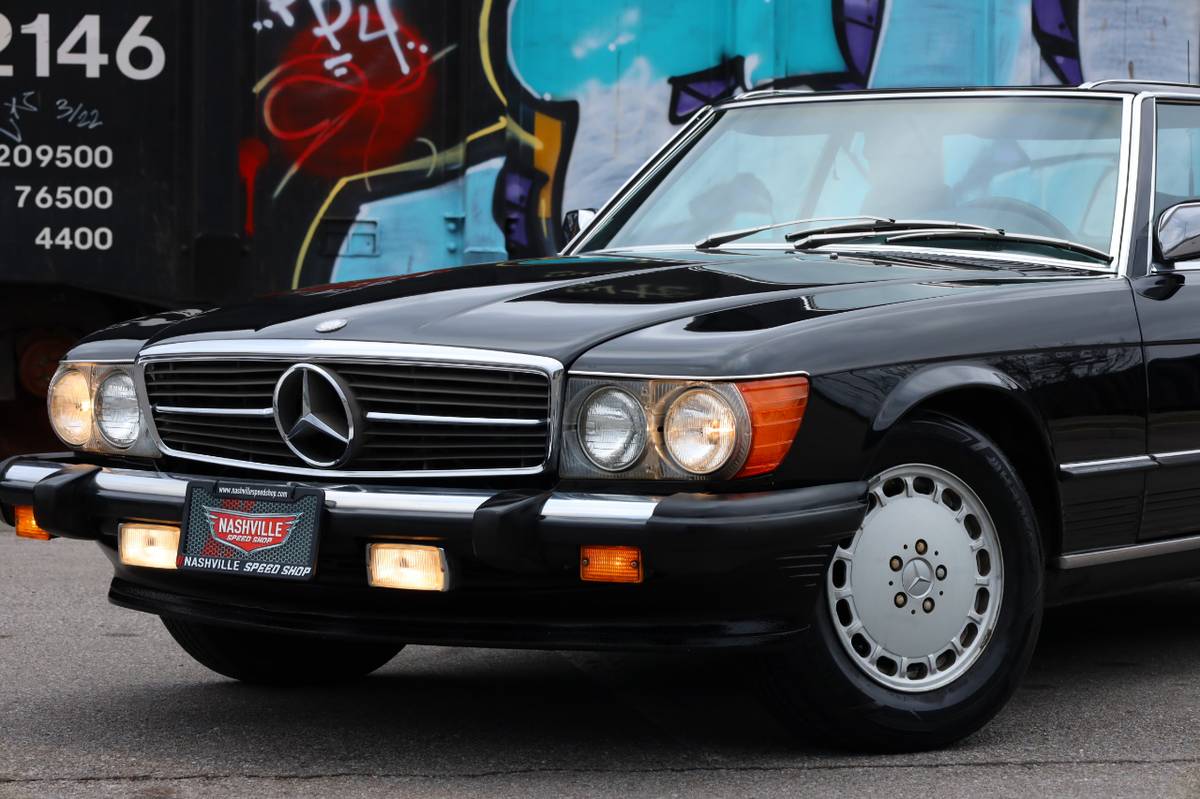 Mercedes-benz-benz-560-series-1986-5