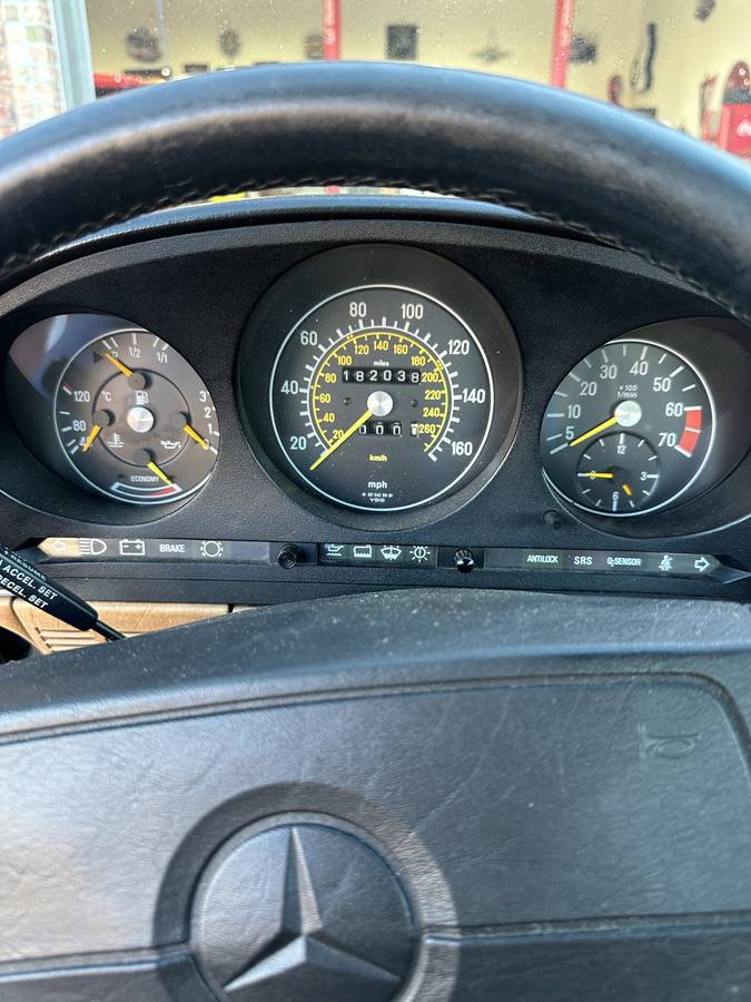 Mercedes-benz-benz-560-sl-1987-290008-7