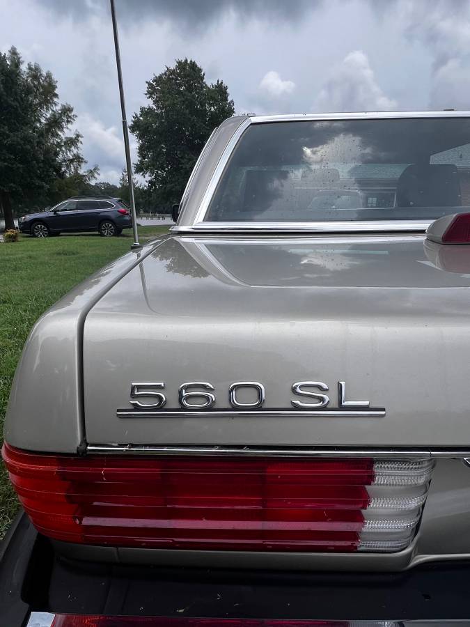 Mercedes-benz-benz-560sl-1987-4