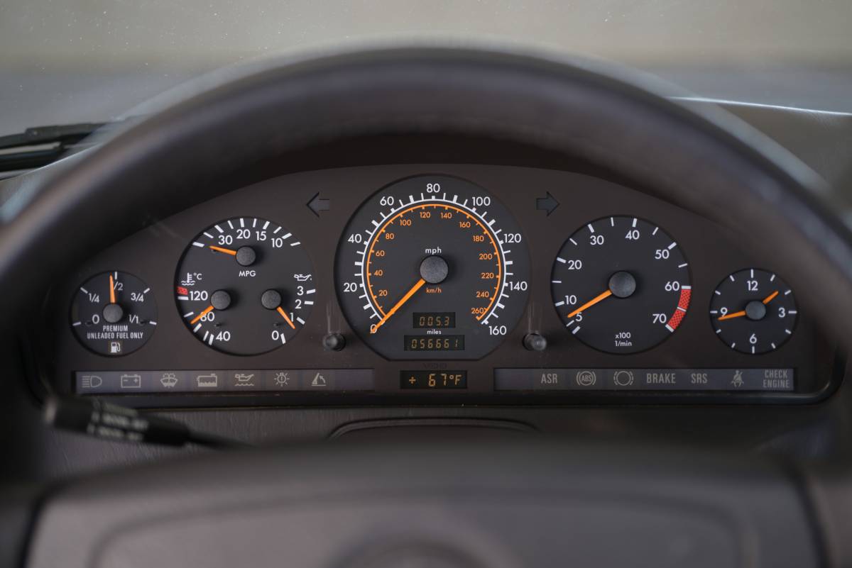 Mercedes-benz-benz-sl500-1995-grey-91258-23