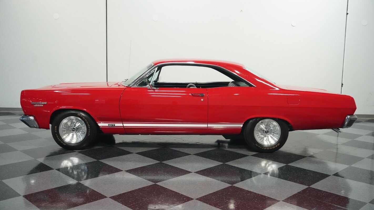 Mercury-Comet-1967-Red-Black-76325-2