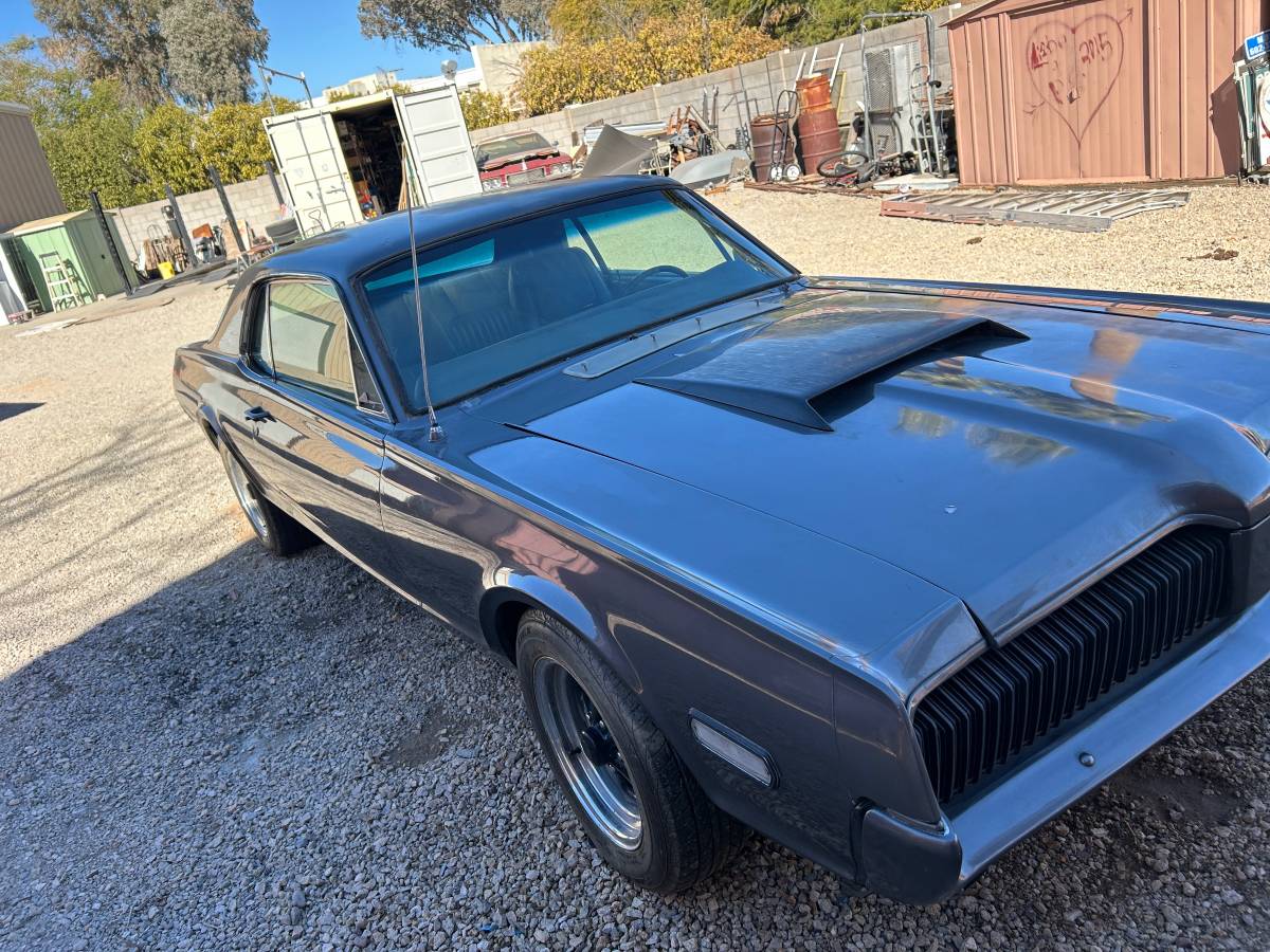 Mercury-Cougar-1968-silver-160934-1