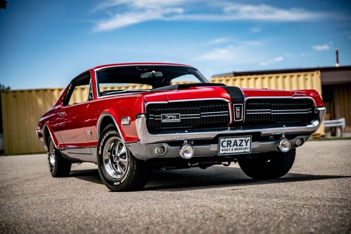 Mercury-Cougar-Coupe-1968-Red-Black-114569-2