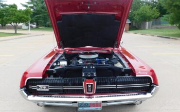 Mercury-Cougar-Coupe-1968-Red-Red-127867-32