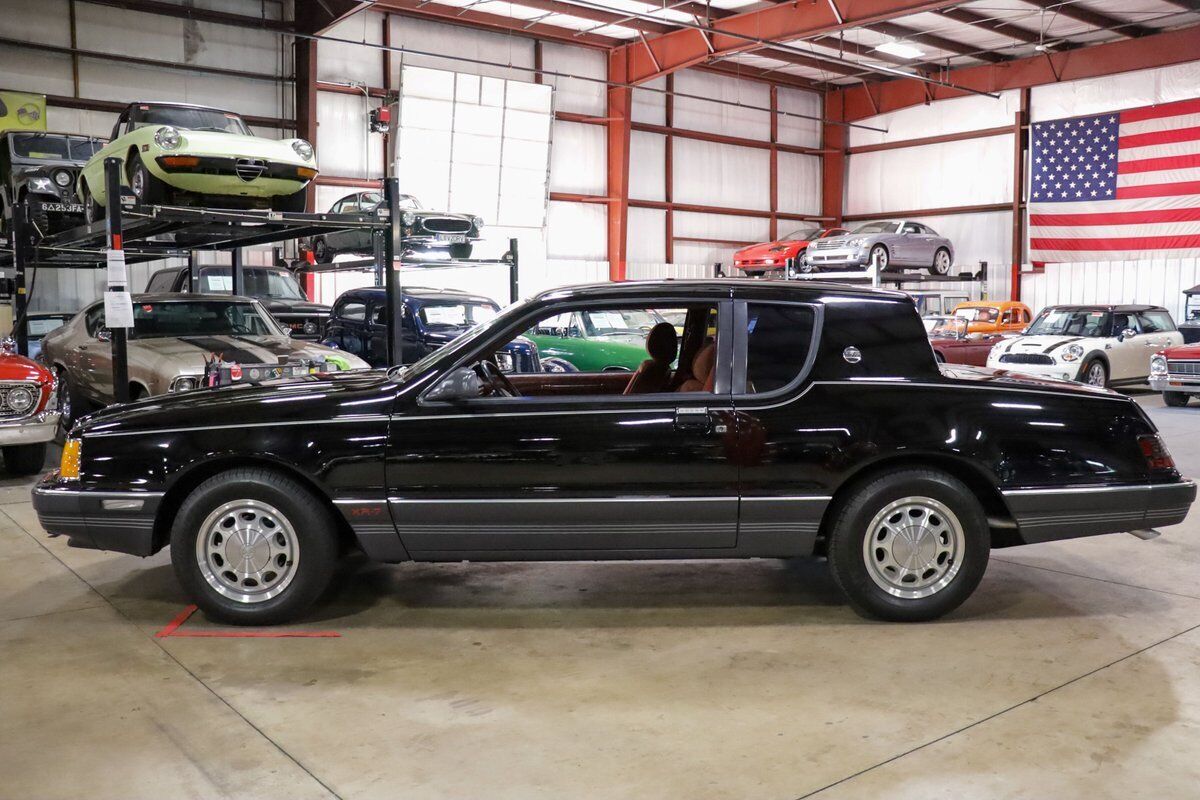 Mercury-Cougar-XR7-1986-Black-Red-68838-3