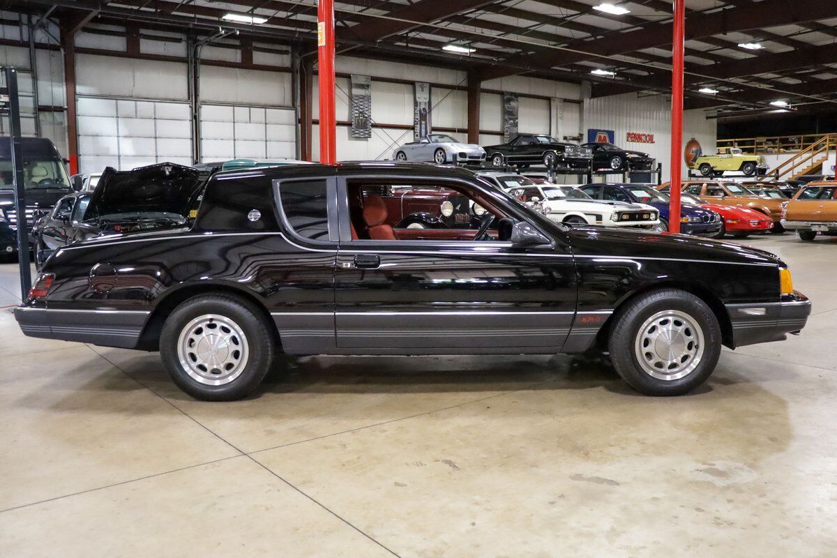 Mercury-Cougar-XR7-1986-Black-Red-68838-9