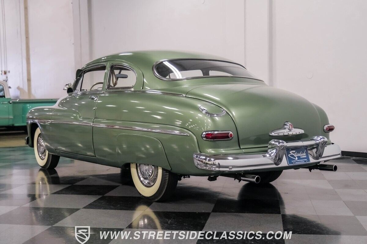 Mercury-Eight-Coupe-1949-8