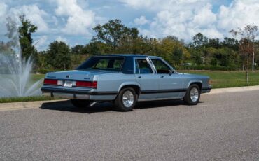 Mercury-Grand-Marquis-Berline-1989-Blue-Blue-240648-5