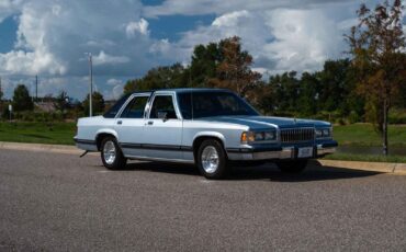 Mercury-Grand-Marquis-Berline-1989-Blue-Blue-240648-8