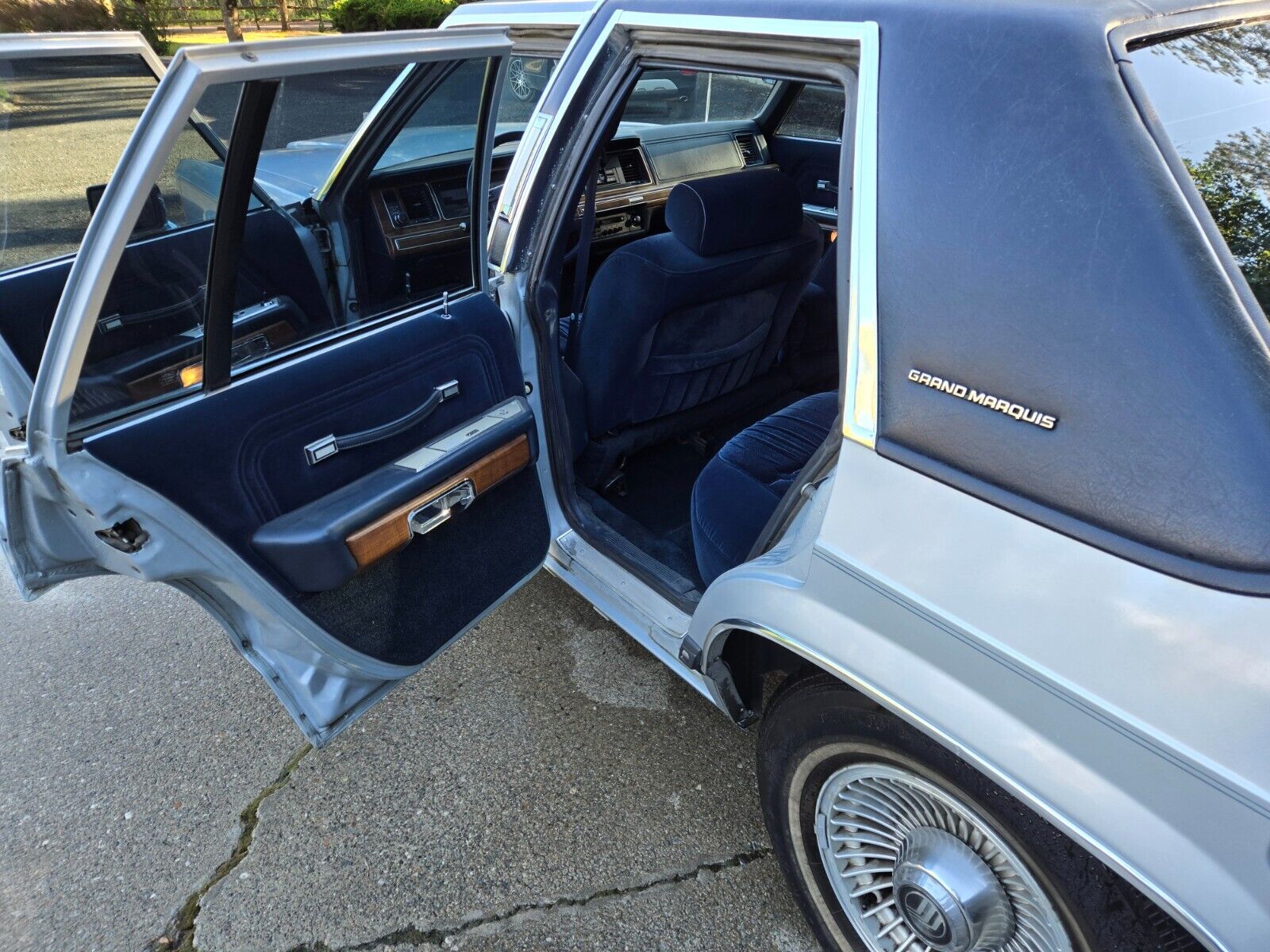 Mercury-Grand-Marquis-Berline-1991-6