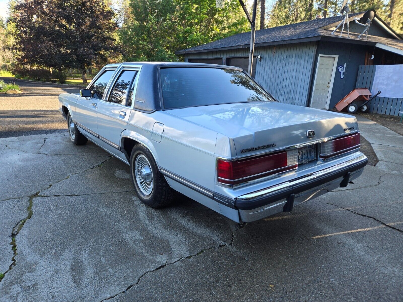 Mercury-Grand-Marquis-Berline-1991-Light-Blue-Blue-95296-11