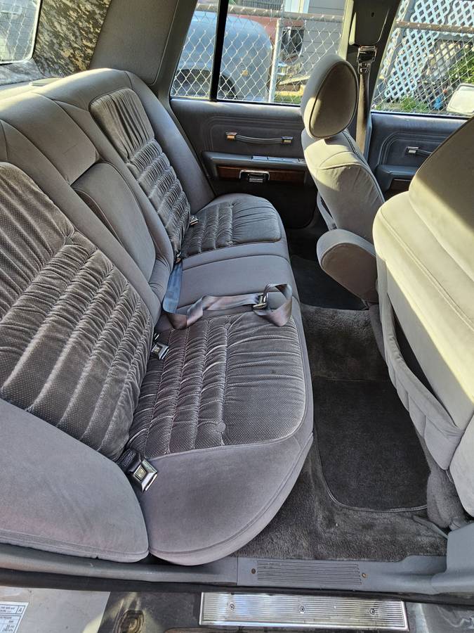 Mercury-Grand-marquis-1988-160934-16