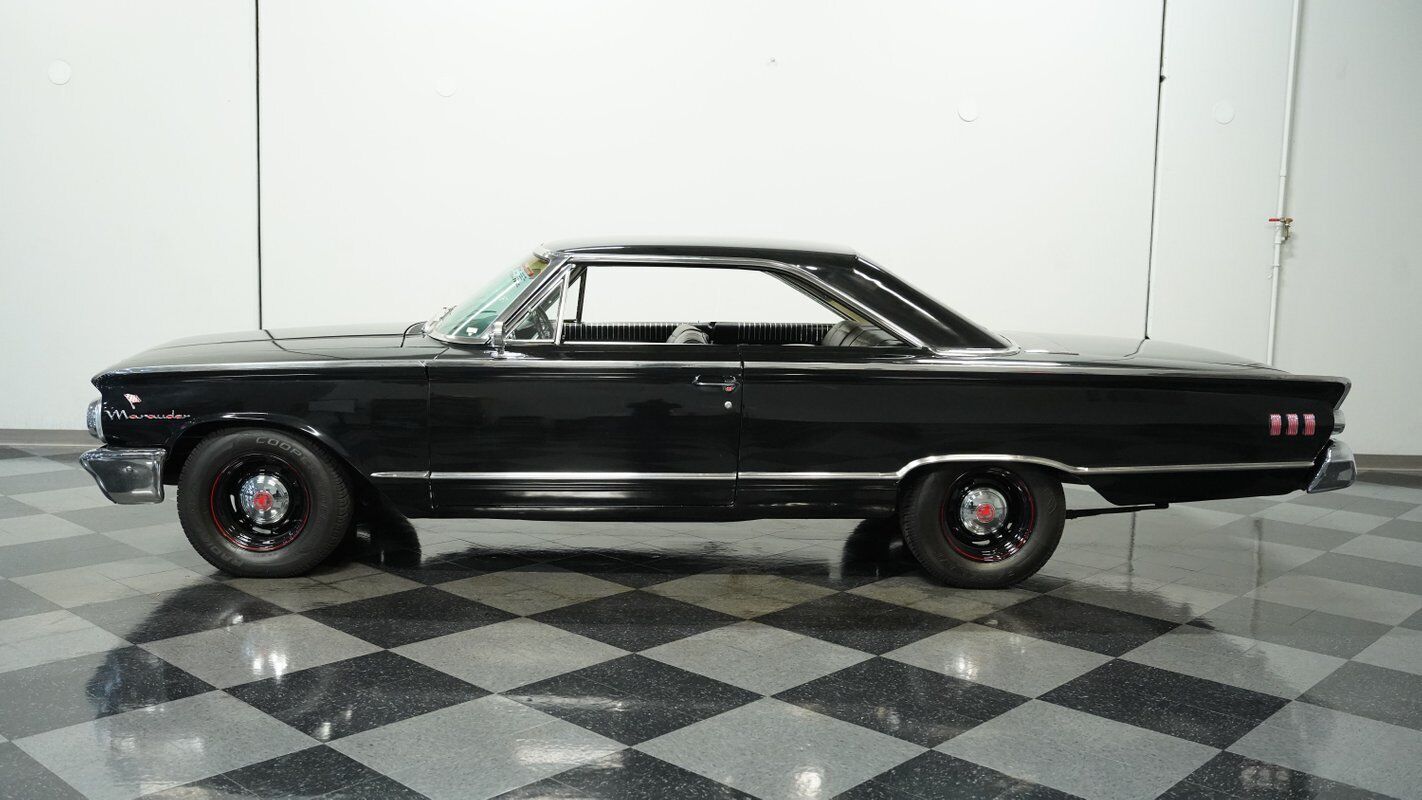 Mercury-Marauder-Coupe-1963-Black-Black-82883-2