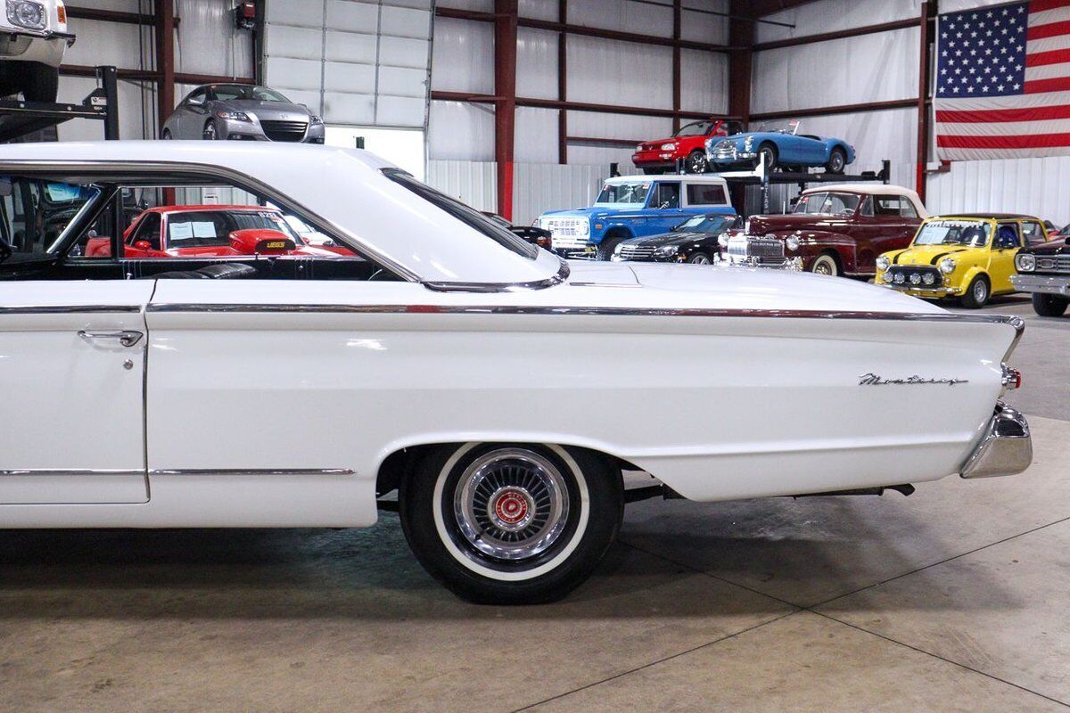 Mercury-Marauder-Coupe-1964-White-Black-134985-3