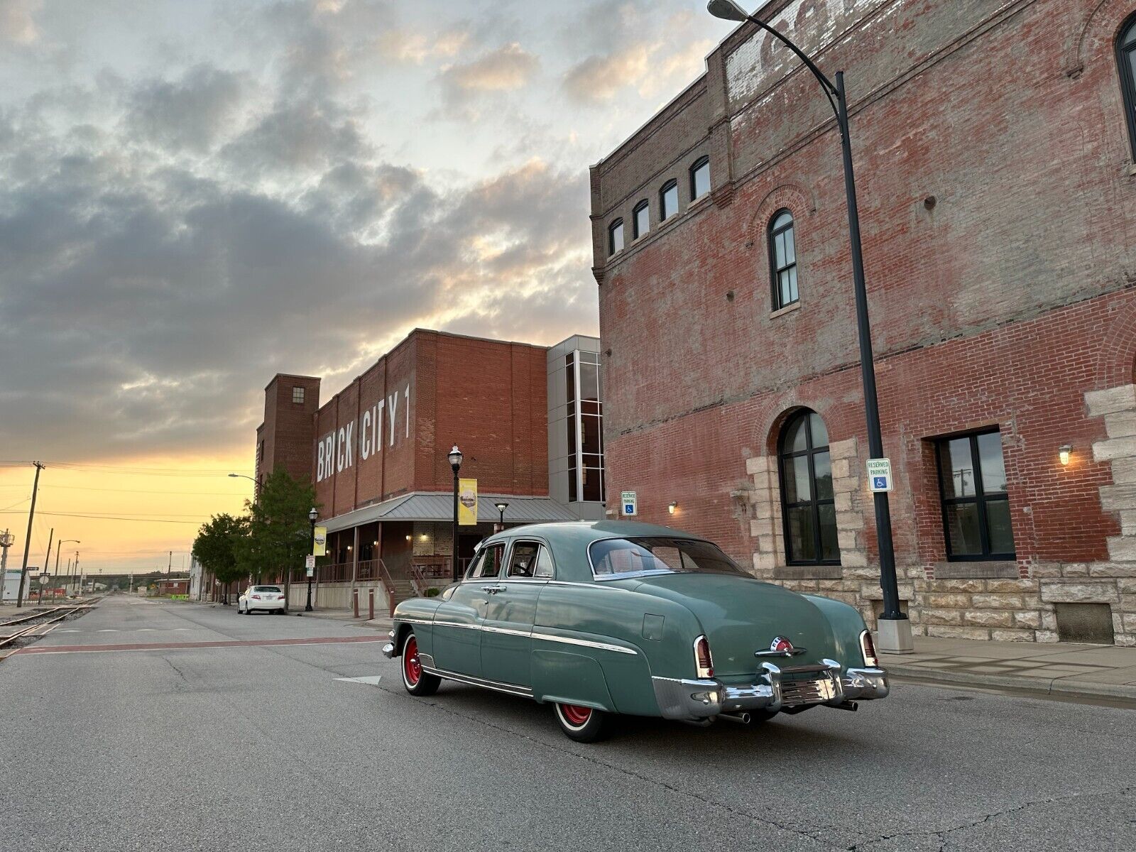 Mercury-Mercury-Eight-Coupe-1951-5