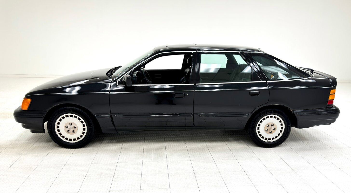 Mercury-Scorpio-Berline-1989-Black-Black-174928-1