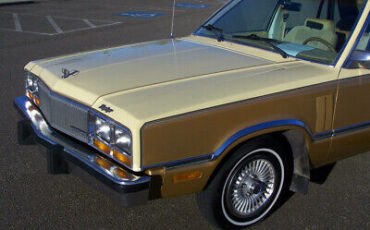 Mercury-Zephyr-Berline-1983-Gold-Tan-121919-10