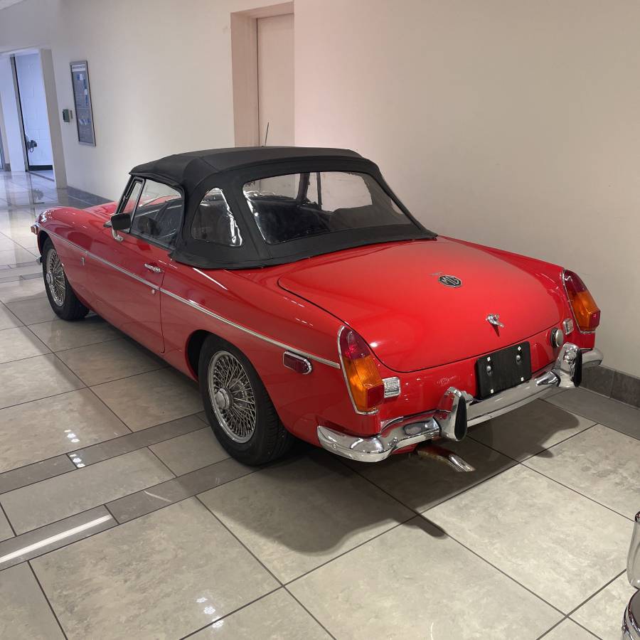 Mg-B-convertible-1976-red-76503-4