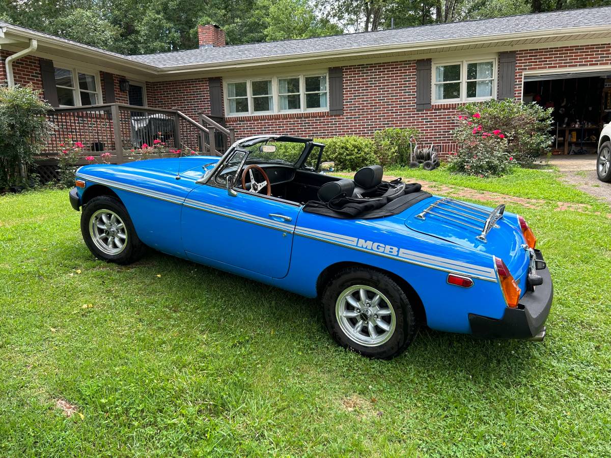 Mg-B-convertible-1979-blue-143231-1