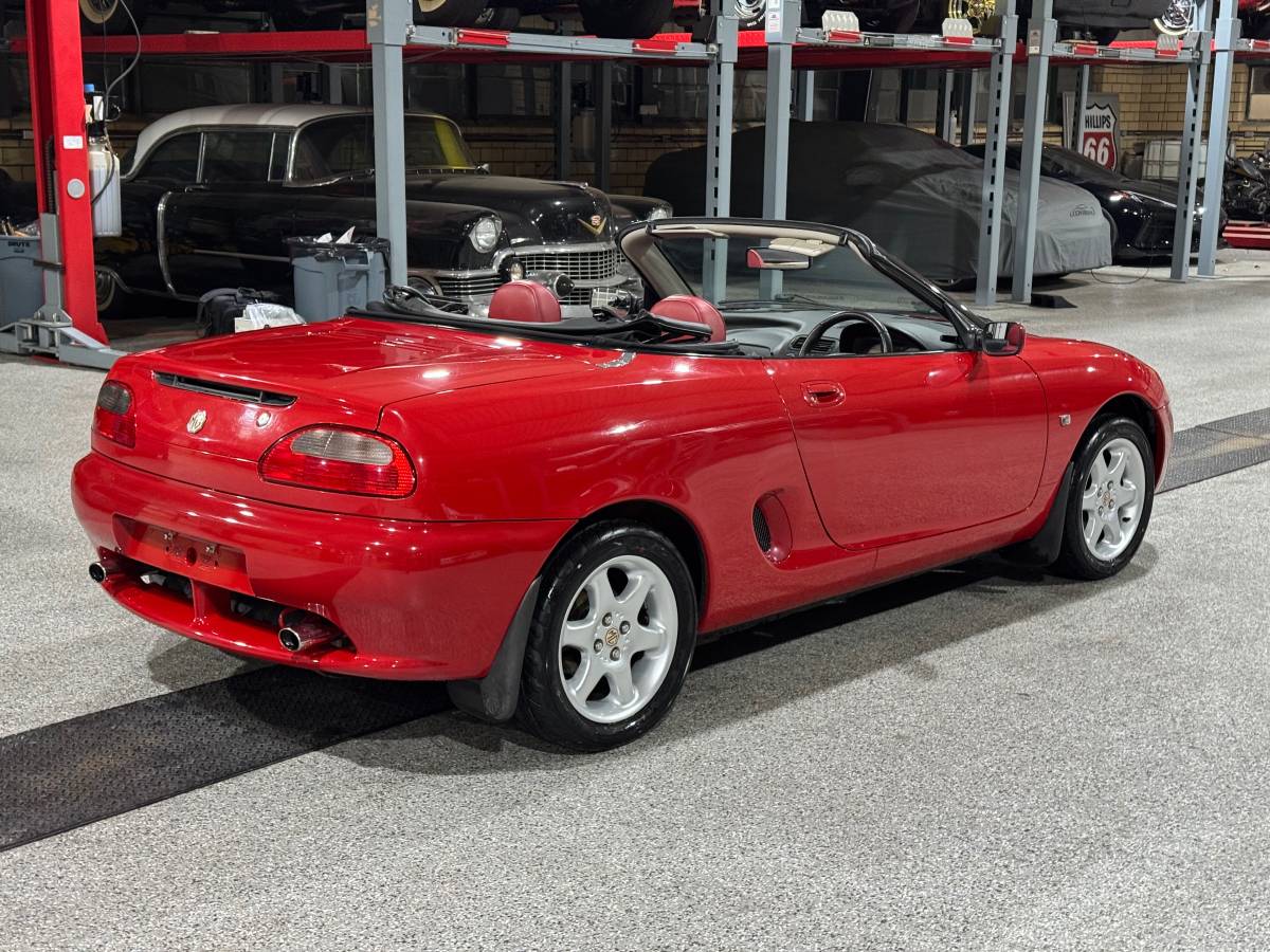 Mg-F-roadster-1995-red-78446-4