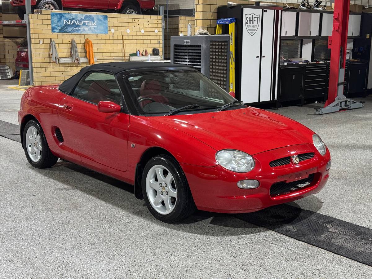 Mg-F-roadster-1995-red-78446-8