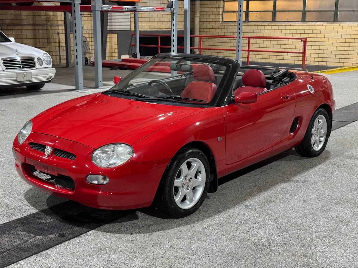 Mg-F-roadster-1995-red-78446