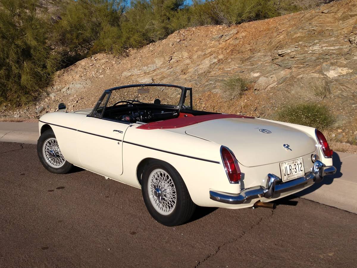 Mg-Mgb-1966-white-1609-1