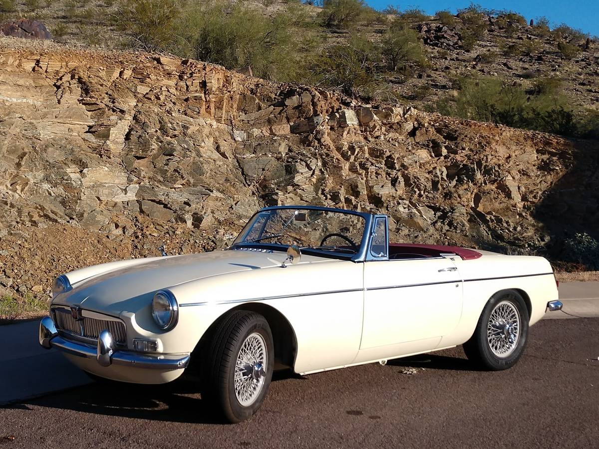 Mg-Mgb-1966-white-1609