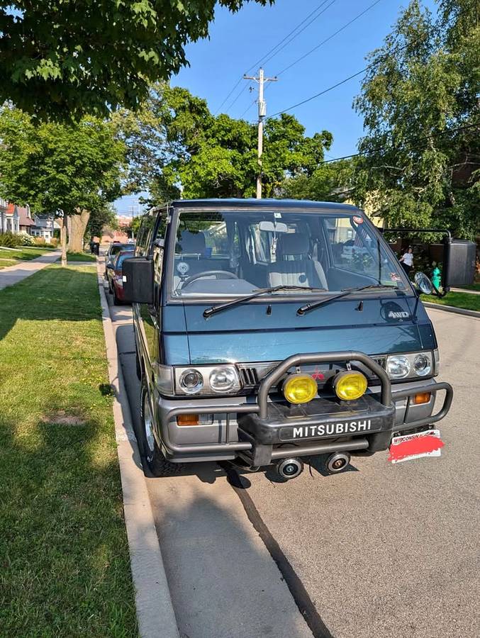 Mitsubishi-Delica-diesel-1992-193121