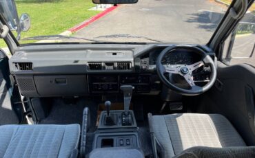 Mitsubishi-Delica-l300-diesel-1993-191706-9