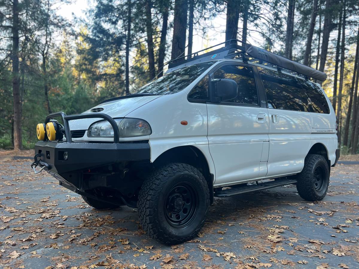 Mitsubishi-Delica-l400-turbo-diesel-1994-23