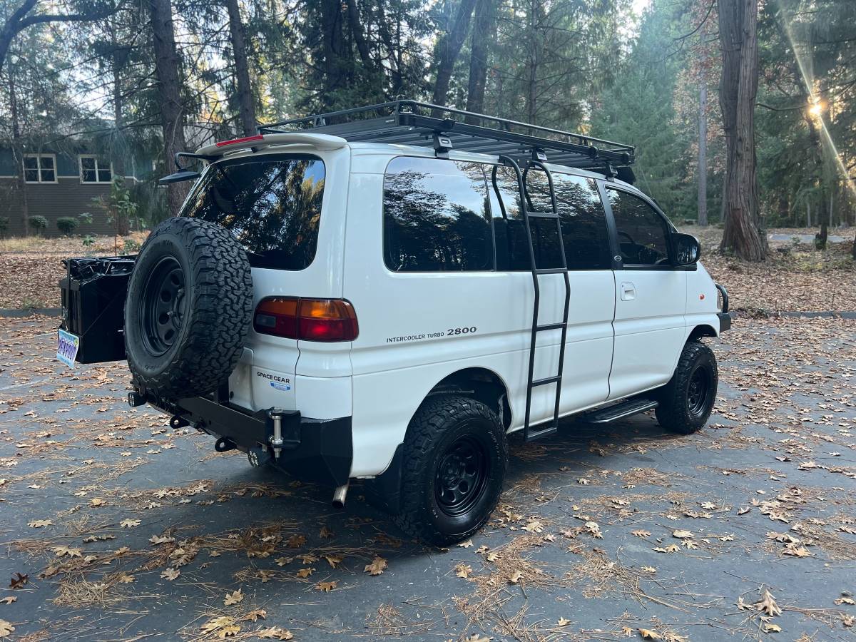 Mitsubishi-Delica-l400-turbo-diesel-1994-6