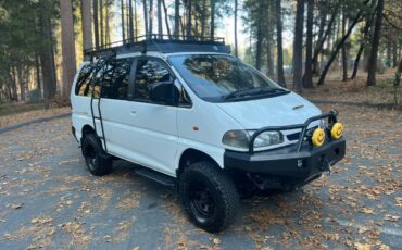 Mitsubishi-Delica-l400-turbo-diesel-1994-9