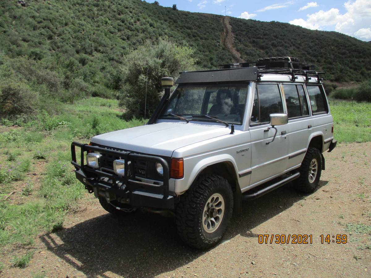 Mitsubishi-Montero-1989-291291-3