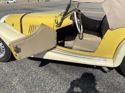 Morgan-44-Cabriolet-1958-Yellow-White-48280-10