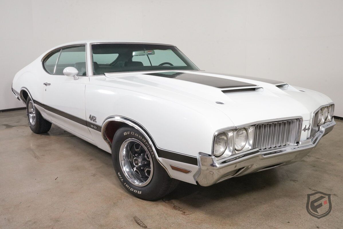 Oldsmobile-442-W-30-HOLIDAY-COUPE-1970-1