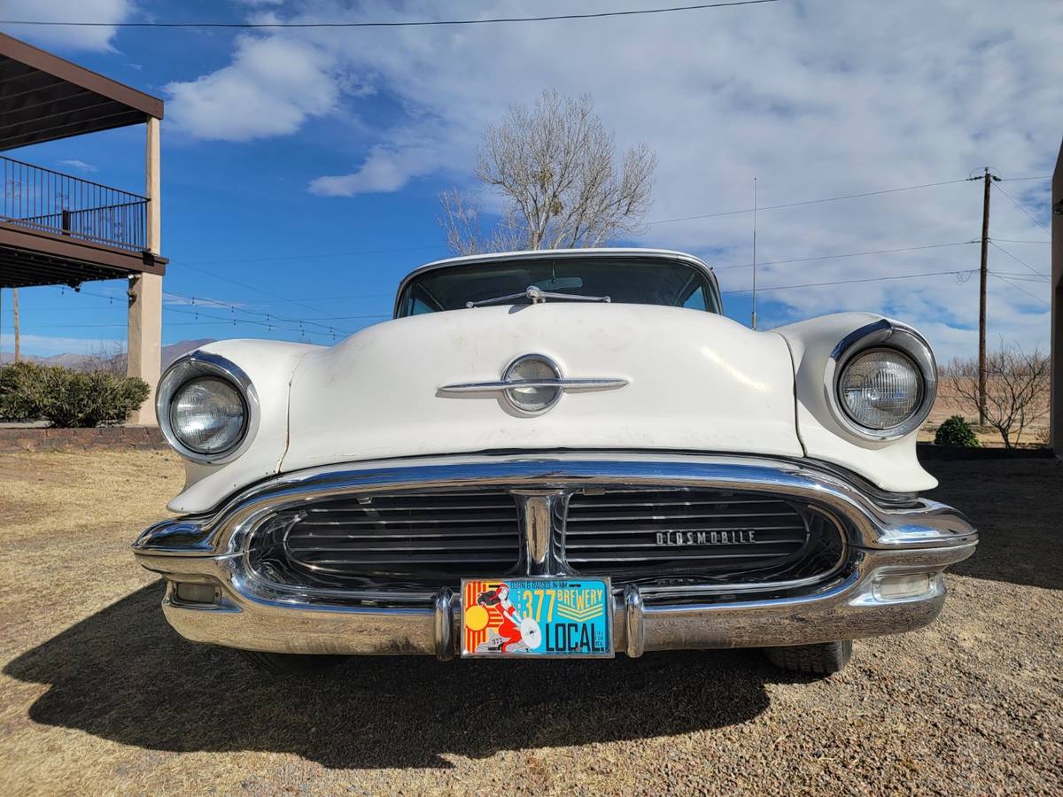 Oldsmobile-88-2dr-hardtop-1956-119091-3