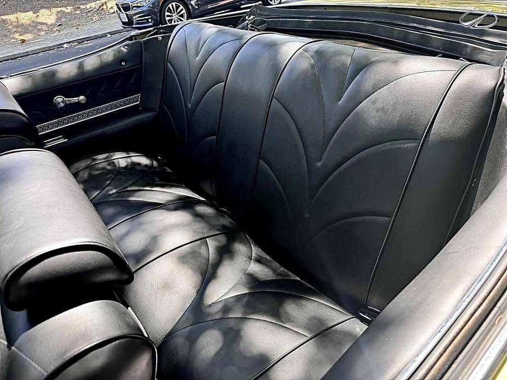 Oldsmobile-88-classic-1975-black-74091-19